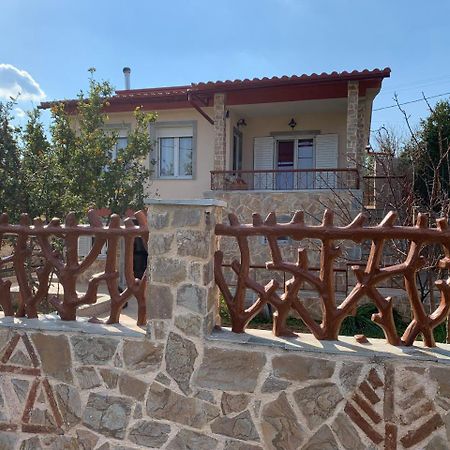 فيلا Peaceful House Near Airport Pikérmion المظهر الخارجي الصورة