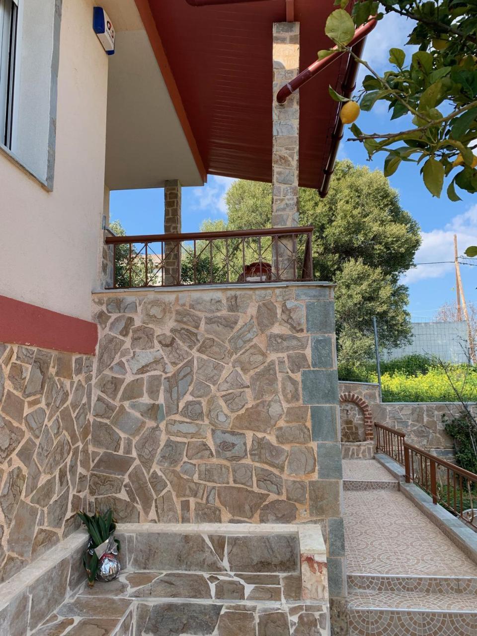 فيلا Peaceful House Near Airport Pikérmion المظهر الخارجي الصورة