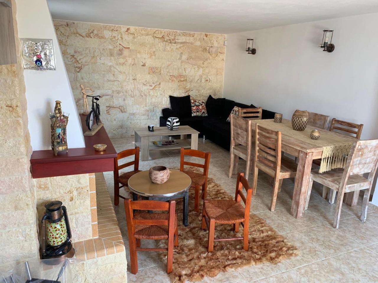 فيلا Peaceful House Near Airport Pikérmion المظهر الخارجي الصورة